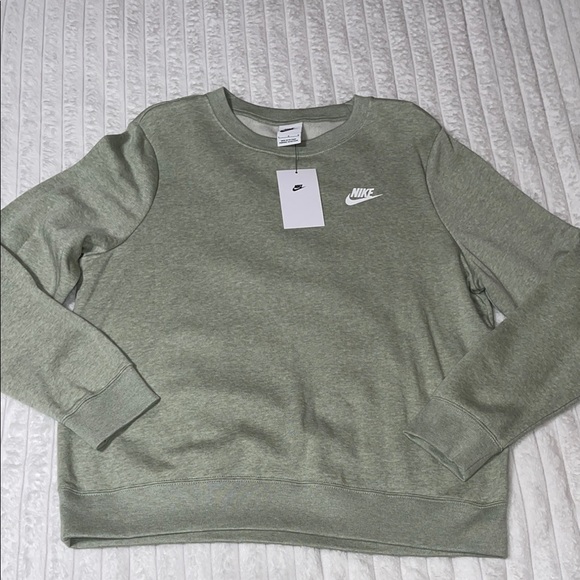 Nike Tops - Nike Sweatshirt NWT | Size Large
